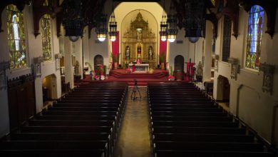 Iglesias abren en California con ciertas restricciones