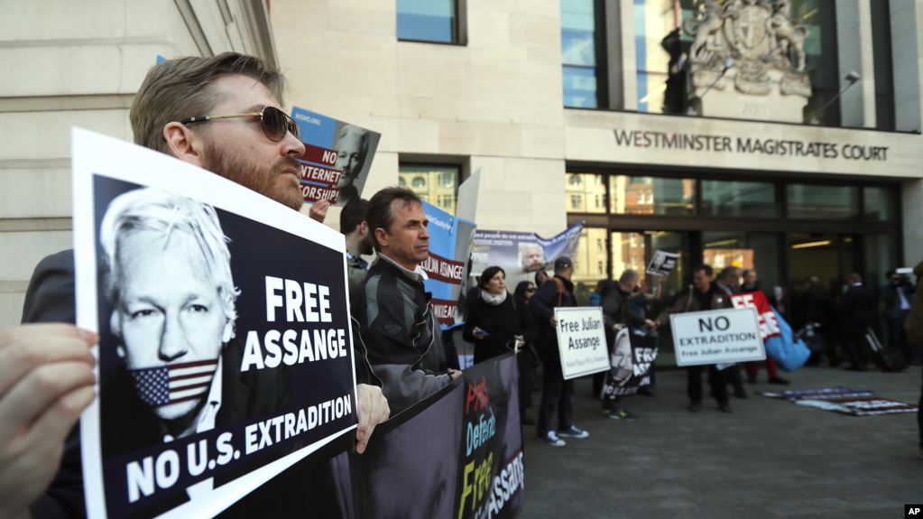 Protesta en Londres para liberar a Julian Assange