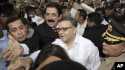 El expresidente Mauricio Funes se encuentra asilado en Nicaragua también acusado de robar millones de dólares al Estado.