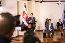 En una conferencia prensa mixta con periodistas en Casa Presidencial y consultas virtuales el gobierno de Costa Rica anunció la reapertura de actividades en Costa Rica. 