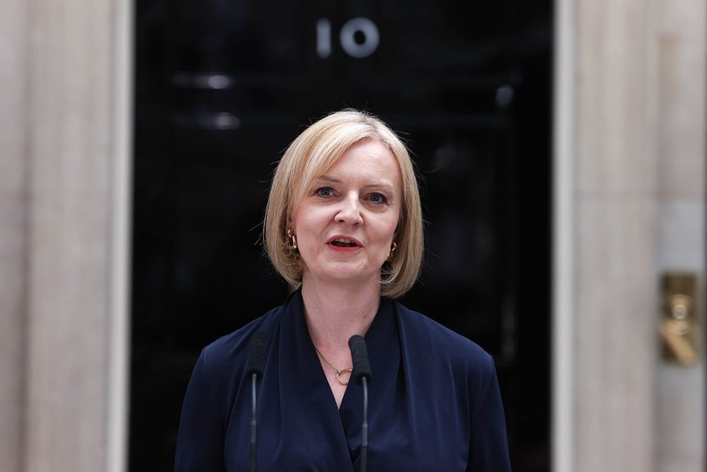 Liz Truss, la tercera mujer en ocupar el cargo de Primera Ministra en el número 10 de Downing Street. 
